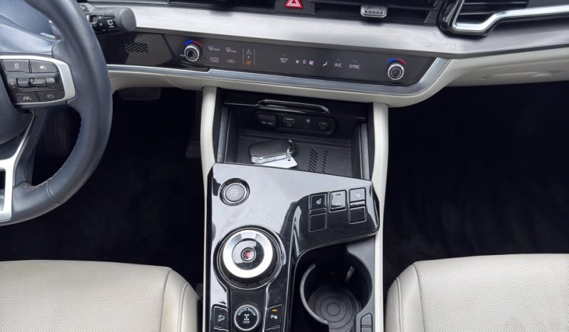 
								Kia Sportage Hybrid full									