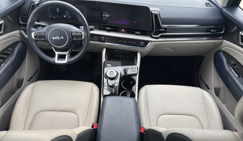 
								Kia Sportage Hybrid full									