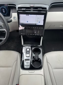 
										Hyundai Tucson full									