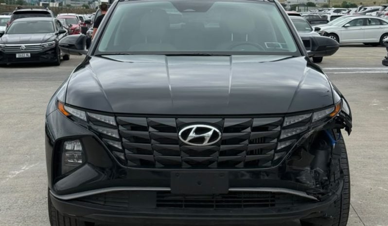 
								Hyundai Tucson full									