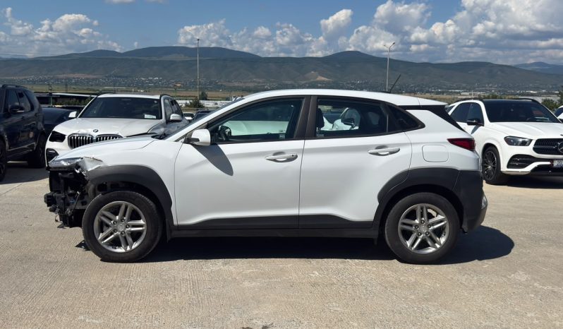 
								Hyundai Kona full									