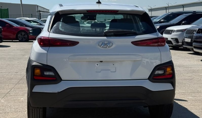 
								Hyundai Kona full									