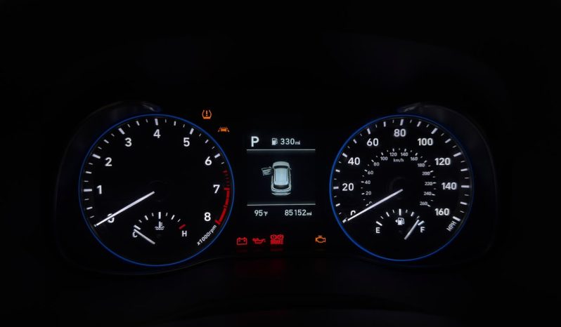 
								Hyundai Kona full									