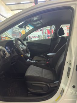 
										Hyundai Kona full									