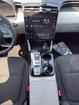 
										Hyundai Tucson full									