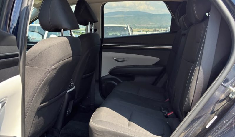 
								Hyundai Tucson full									