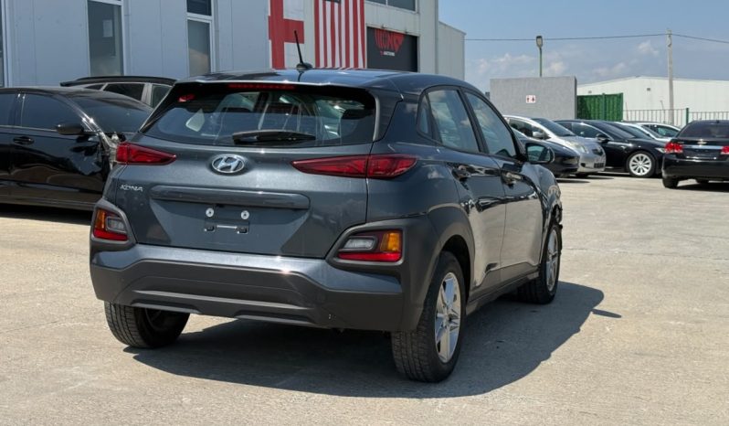 
								Hyundai Kona full									