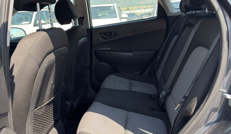 
								Hyundai Kona full									