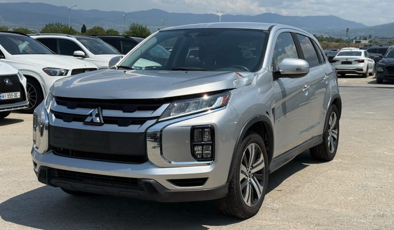 
								Mitsubishi Outlander Sport full									