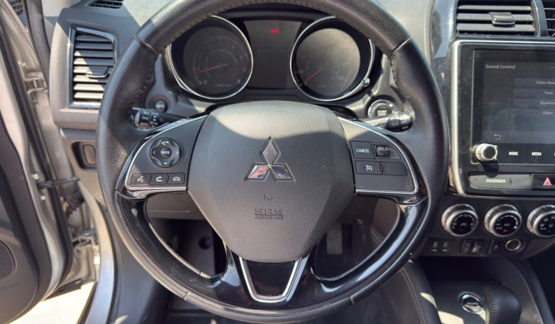 
								Mitsubishi Outlander Sport full									
