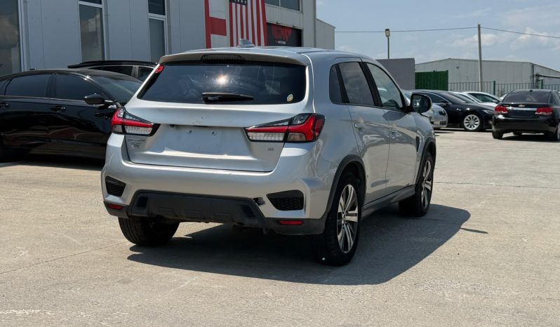 
								Mitsubishi Outlander Sport full									