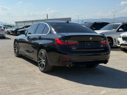 
										BMW 3 Series full									