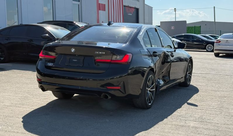 
								BMW 3 Series full									