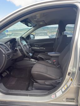 
										Mitsubishi Outlander full									