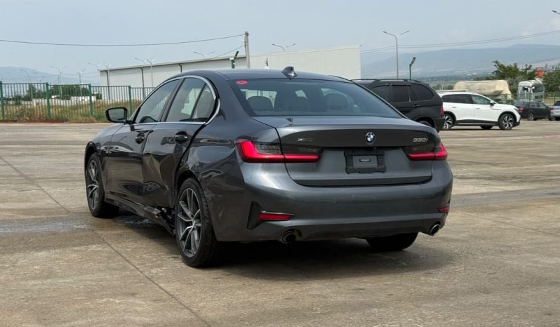 
								2021 BMW 330i xDrive full									