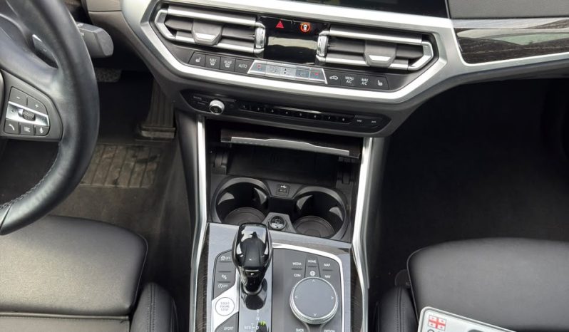 
								2021 BMW 330i xDrive full									