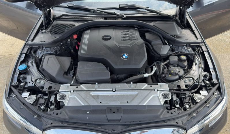 
								2021 BMW 330i xDrive full									