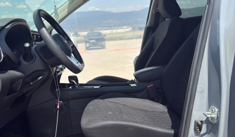 
								2023 Nissan Kicks, Sv Xtronic Cvt full									