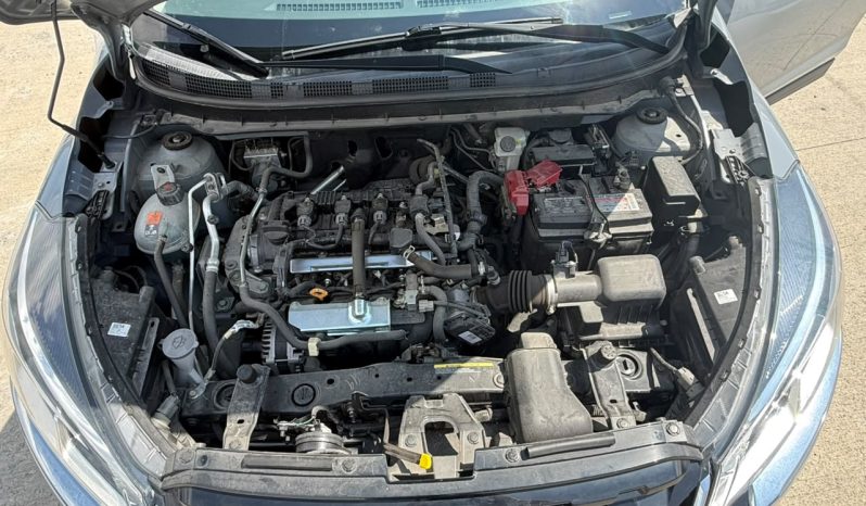 
								2023 Nissan Kicks, Sv Xtronic Cvt full									
