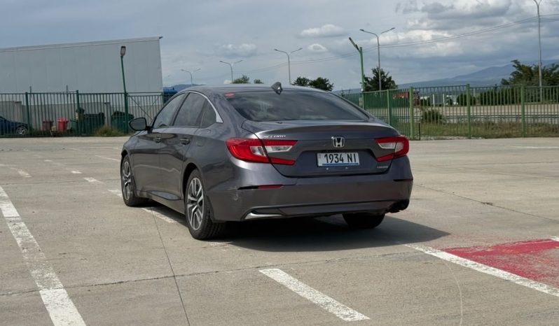 
								Honda Accord Hybrid full									