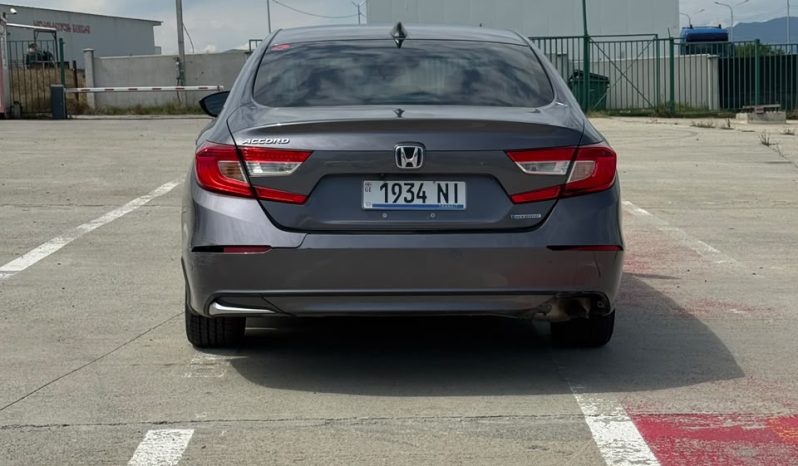 
								Honda Accord Hybrid full									