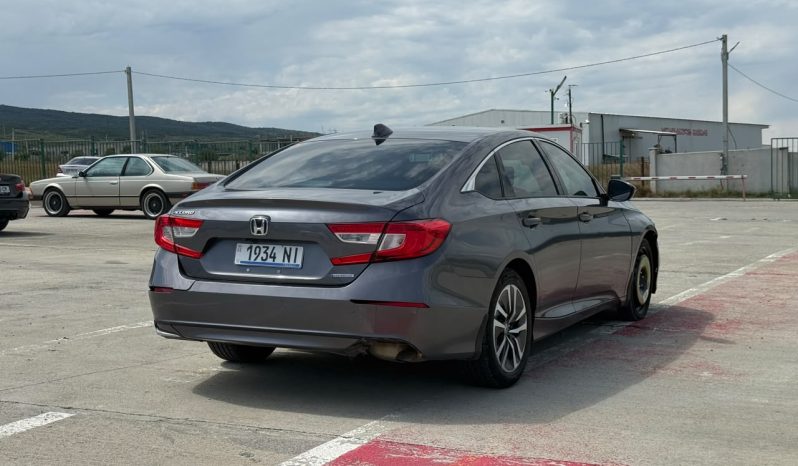 
								Honda Accord Hybrid full									