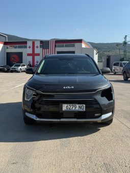 
										KIA Niro full									