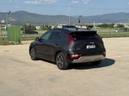 
										KIA Niro full									