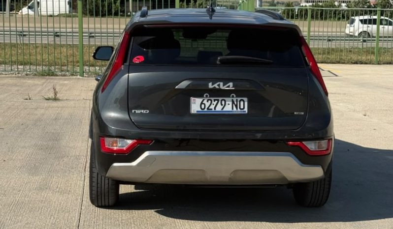 
								KIA Niro full									