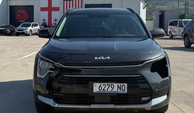 
								KIA Niro full									