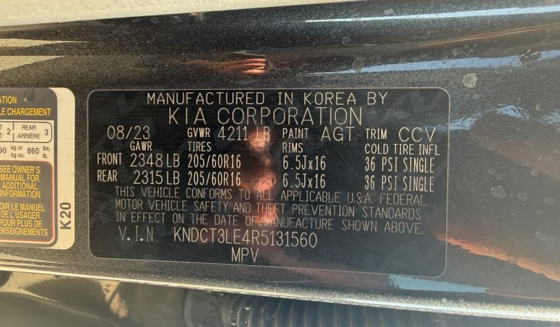 
								KIA Niro full									