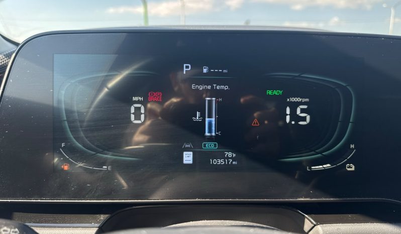 
								KIA Niro full									