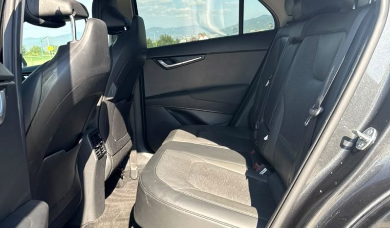 
								KIA Niro full									