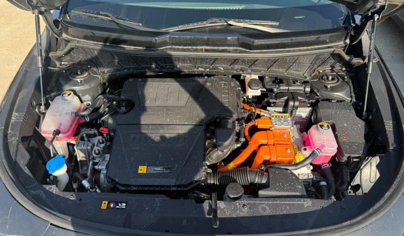 
								KIA Niro full									