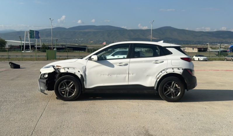 
								Hyundai Kona full									