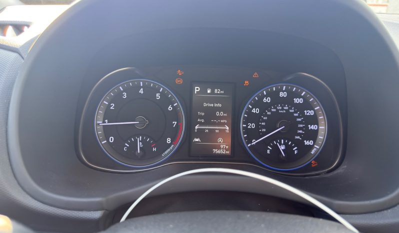 
								Hyundai Kona full									