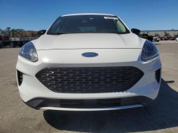 
										Ford Escape full									