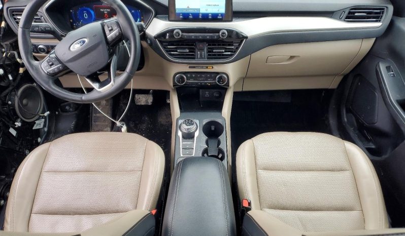 
								Ford Escape full									