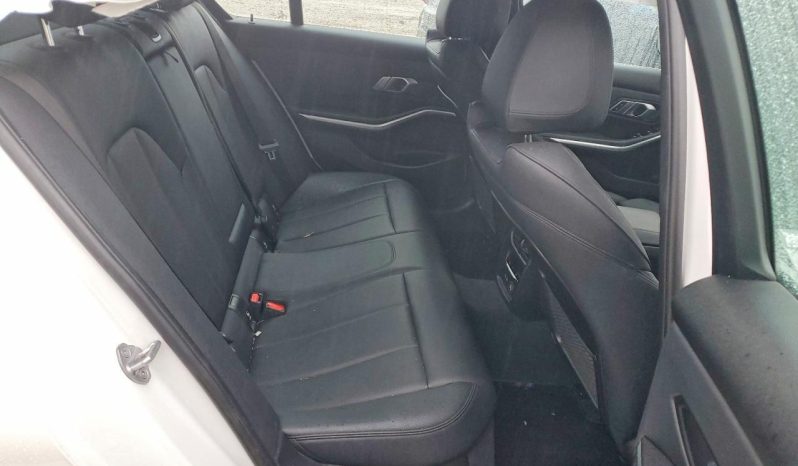 
								Bmw  330I full									