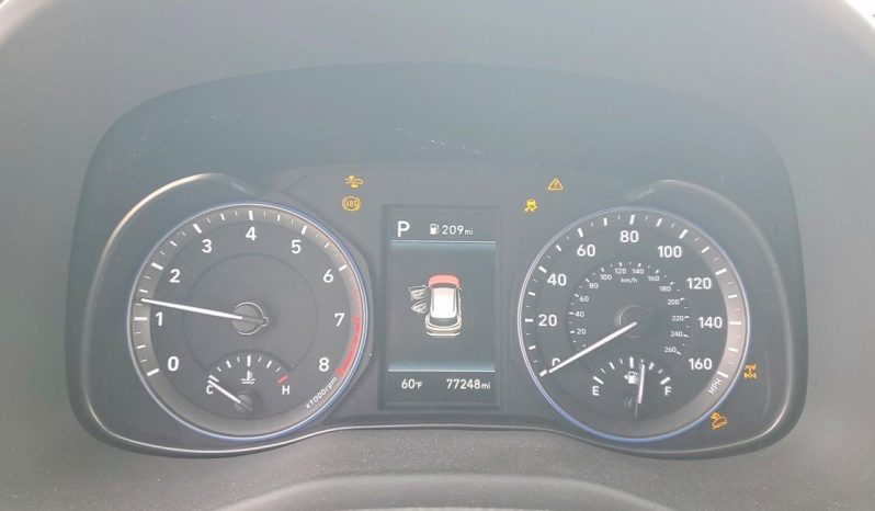 
								Hyundai Kona full									