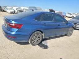 
										Volkswagen Jetta full									
