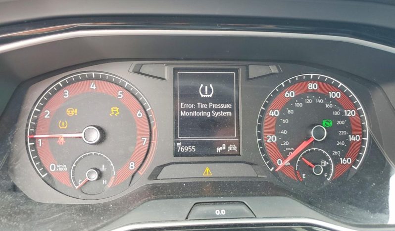 
								Volkswagen Jetta full									