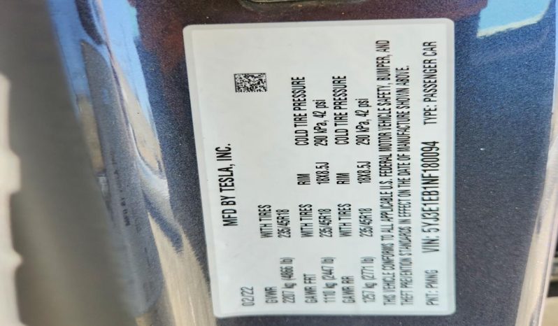 
								Tesla MODEL 3 full									