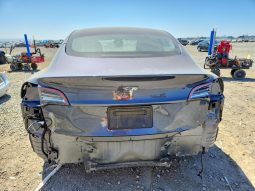
										Tesla MODEL 3 full									