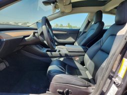 
										Tesla MODEL 3 full									