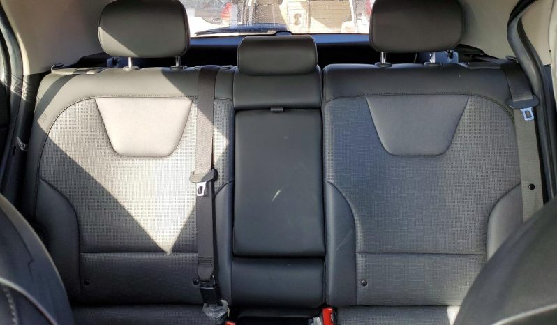 
								KIA Niro full									