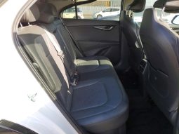 
										KIA Niro full									