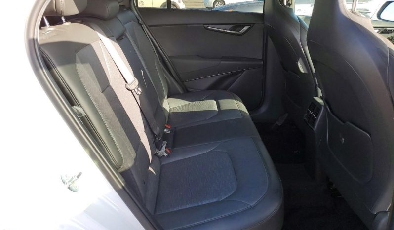 
								KIA Niro full									