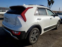 
										KIA Niro full									