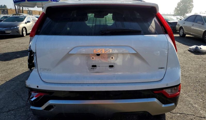 
								KIA Niro full									